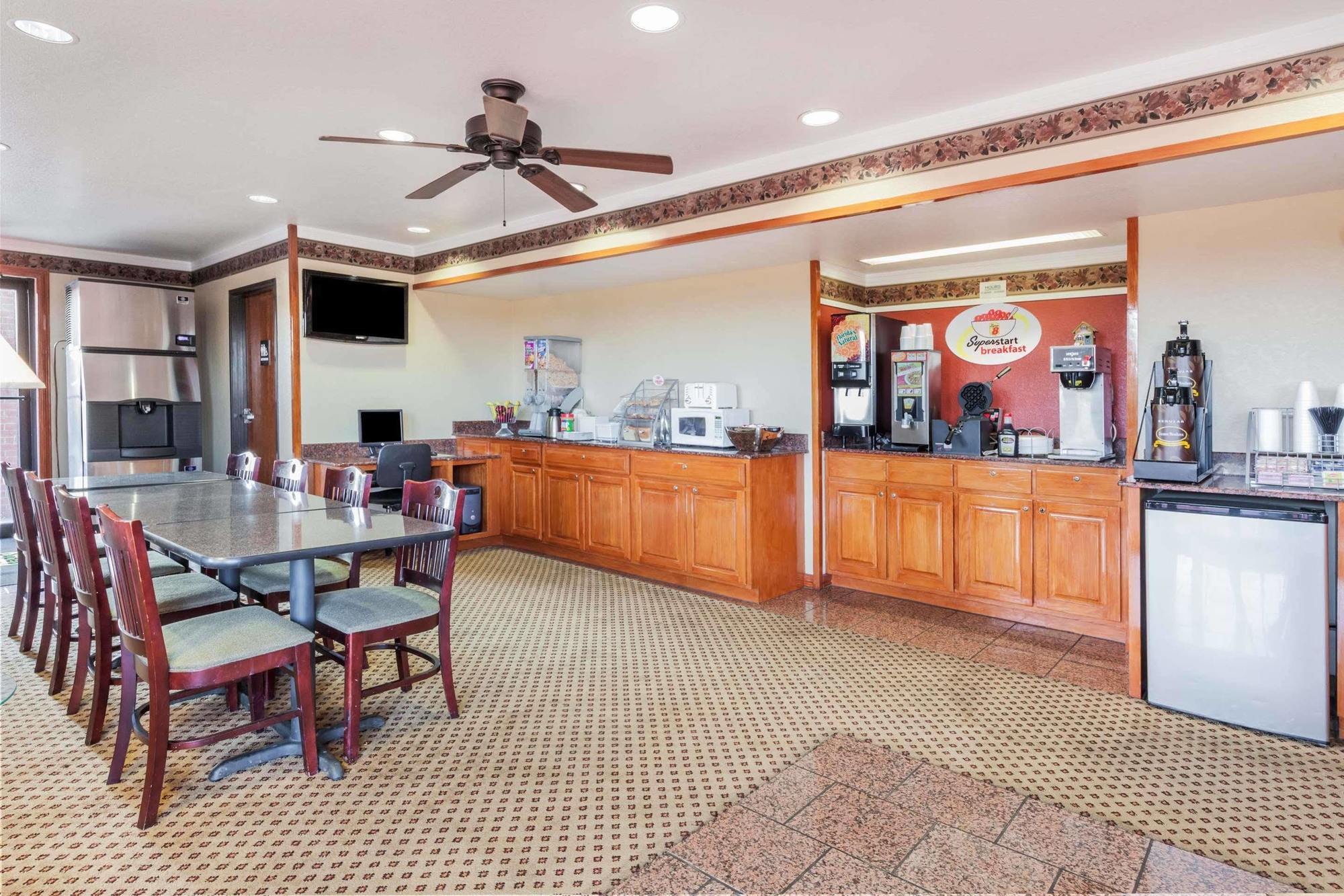 Hotel Super 8 By Wyndham Mount Vernon